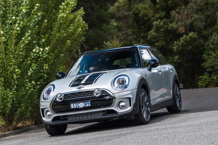  Mini Cooper S Clubman Masterpiece Edition (F54) 2017 года  (AU) (фото 16 из 26)
